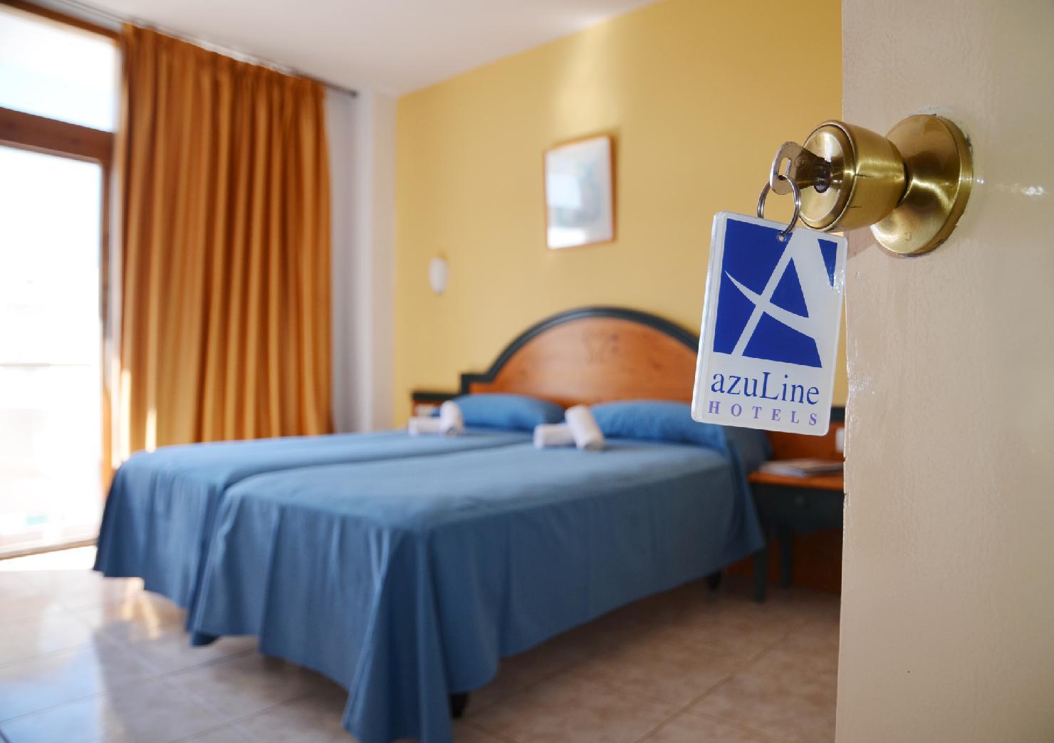 Azuline Hotel Mediterraneo Santa Eulària des Riu Extérieur photo